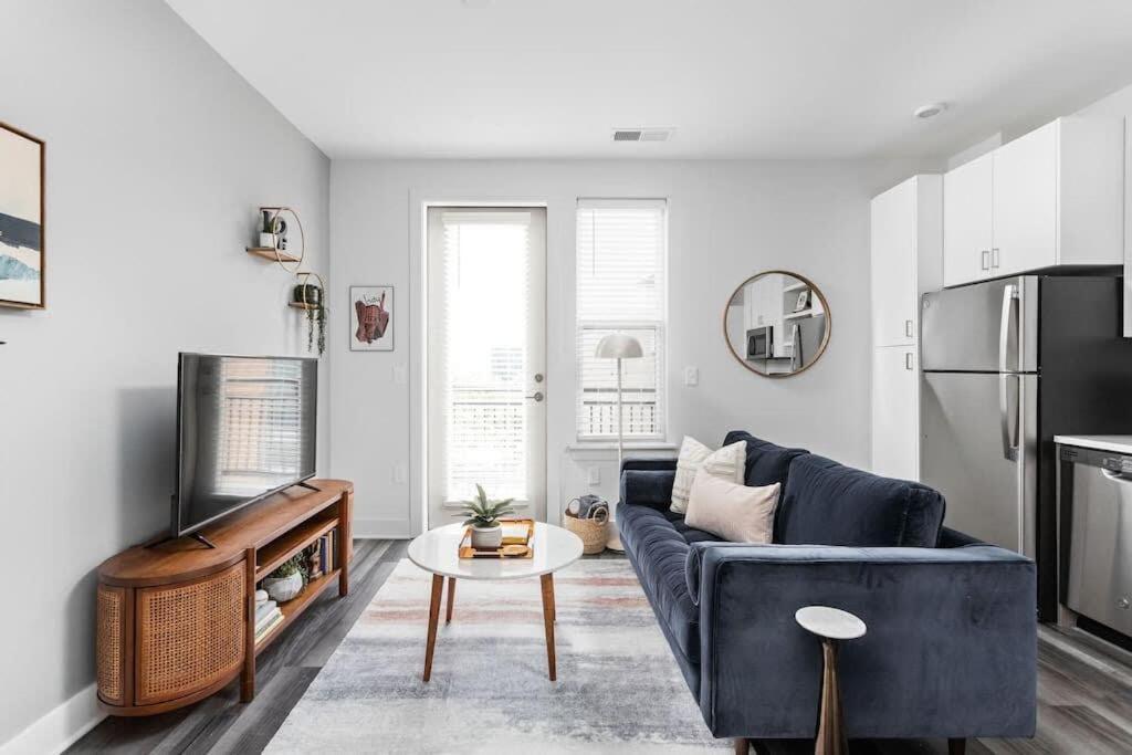 Mid-Century Modern Studio Cozysuites Downtown Ινδιανάπολη Εξωτερικό φωτογραφία