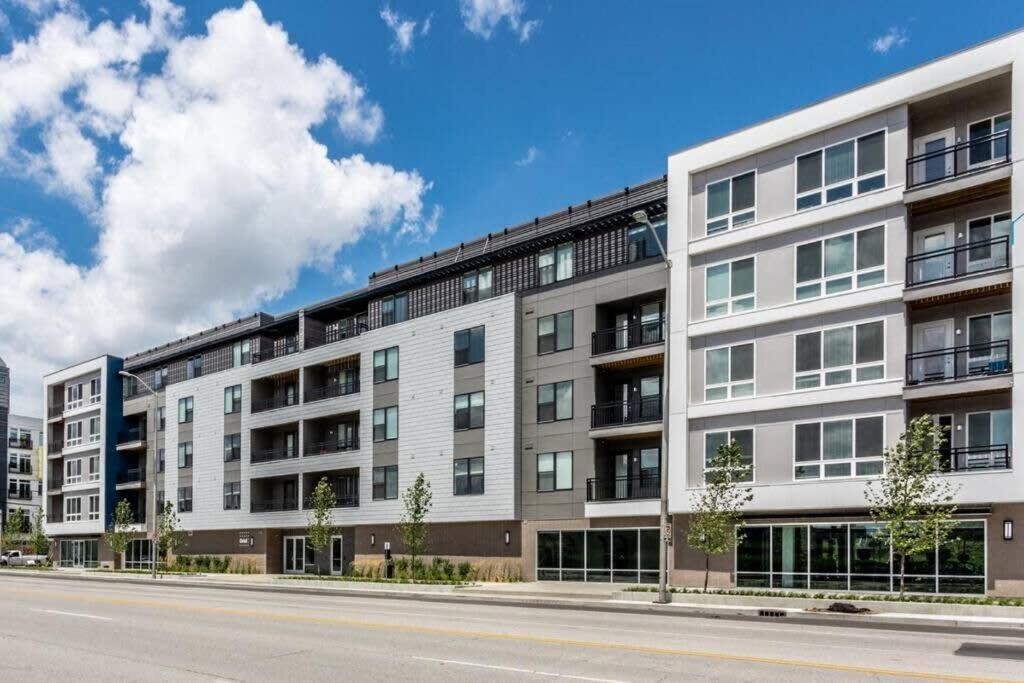 Mid-Century Modern Studio Cozysuites Downtown Ινδιανάπολη Εξωτερικό φωτογραφία